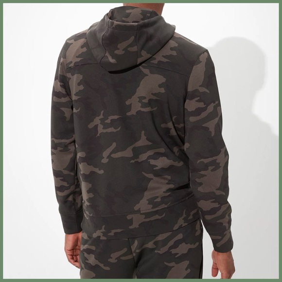 AE Camo Sweatsuit (2 piece) - Picture 3 of 13